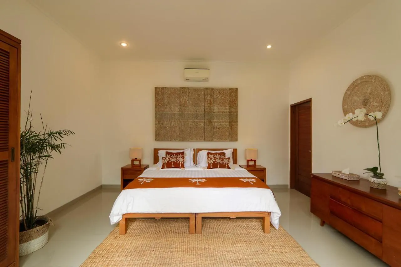 3Bdr Villa Batu Belig, 5Mins To Beach Seminyak