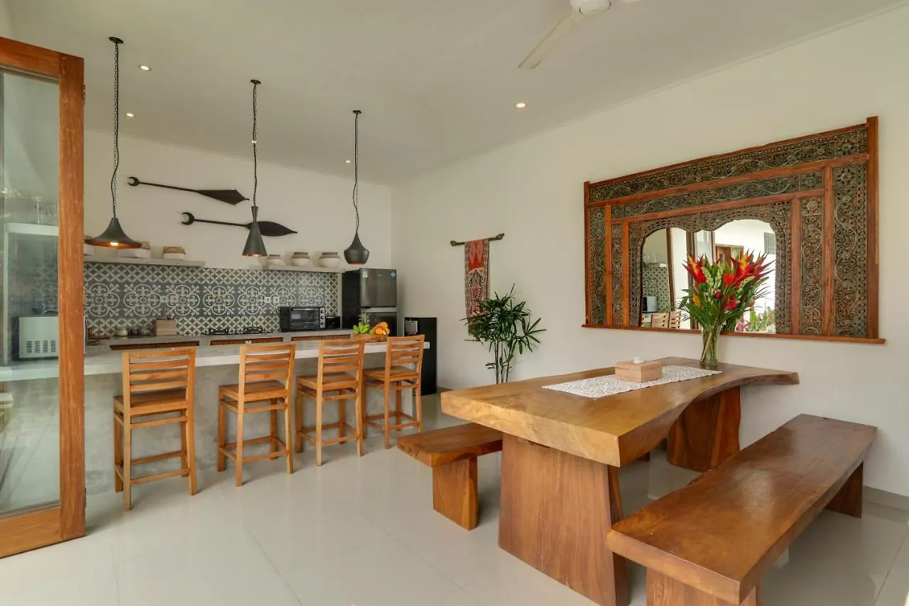 3Bdr Villa Batu Belig, 5Mins To Beach Seminyak