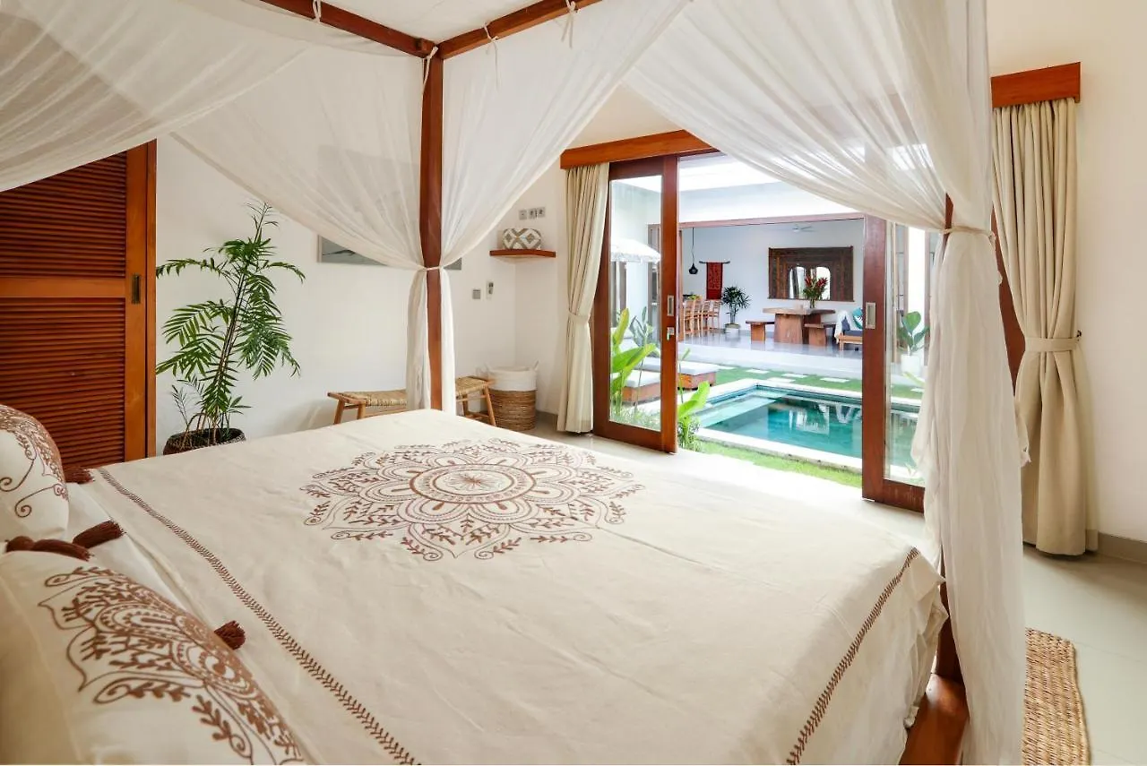 3Bdr Villa Batu Belig, 5Mins To Beach Seminyak